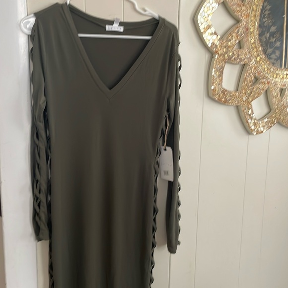 Leith Dresses & Skirts - Beautiful Leith dress. Never worn.